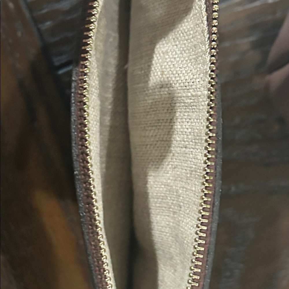 Gucci Craft Canvas & Leather Tote Bag - Picture 12 of 12